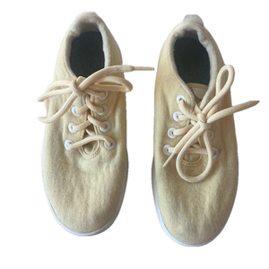 Women’s Allbirds wool runners size 7 yellow